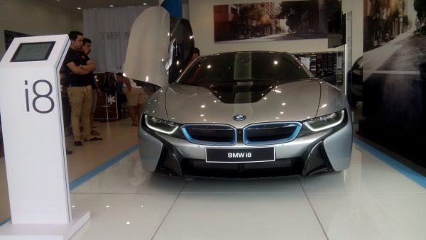 bmw-i8-spotrs-car