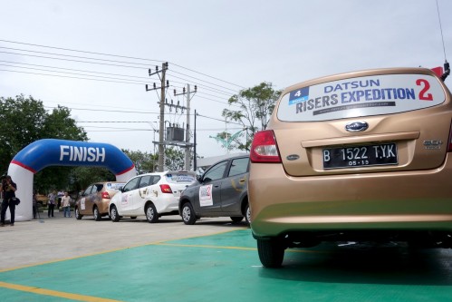 datsun risers